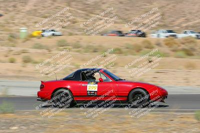 media/Oct-01-2022-Team Topak Racing (Sat) [[f860fb51be]]/2-Inter Low 2/session 1 turn 3/